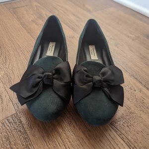 Simply Vera Vera Wang flats with bow size 6.5